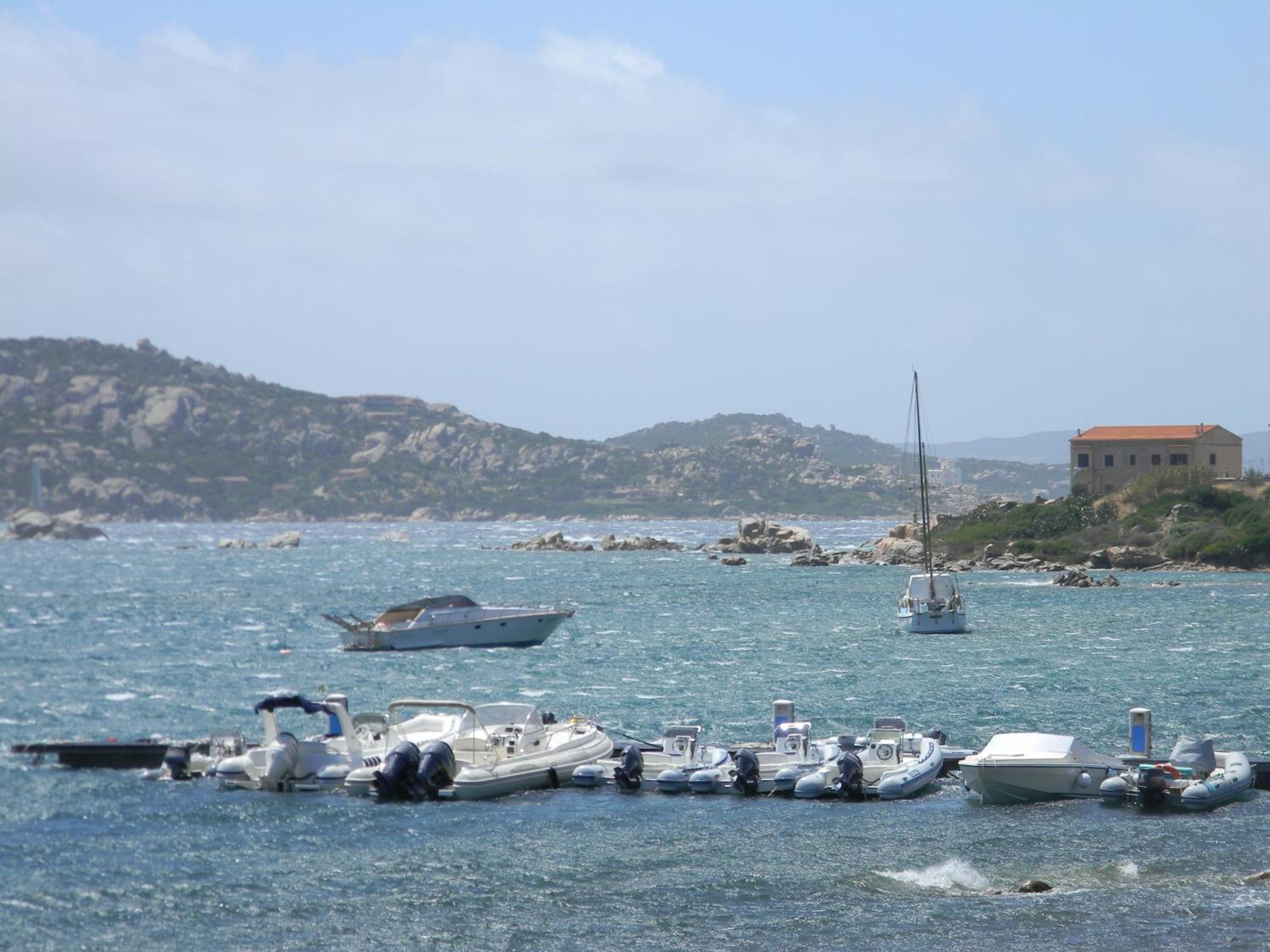 Hotel Nido D'aquila La Maddalena  Exterior foto